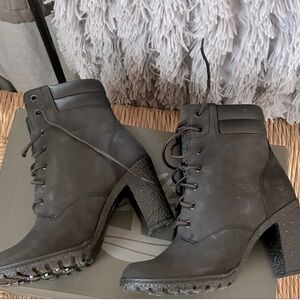 Black Timberland boots size 7.5